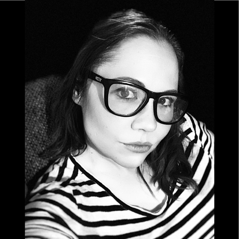 🌈Meet Your Posher🦄